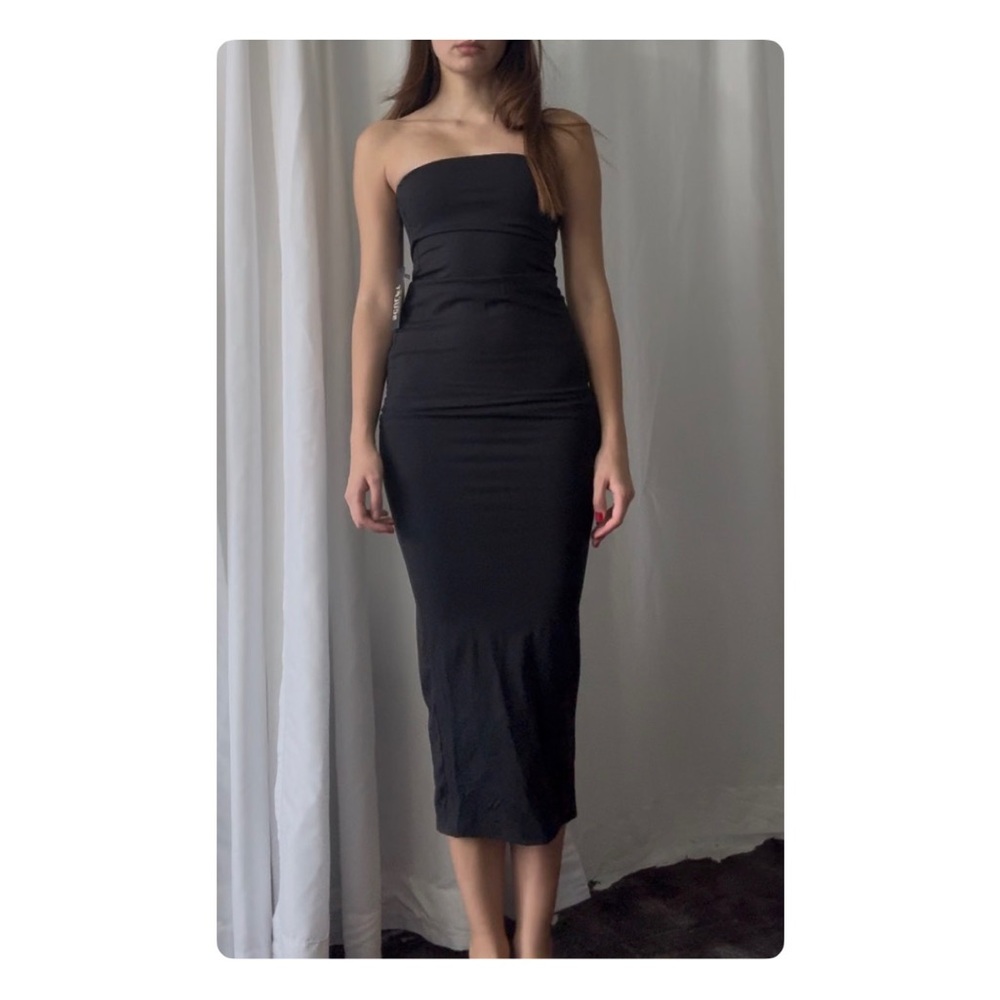 Forever 21 Black Strapless Midi Dress